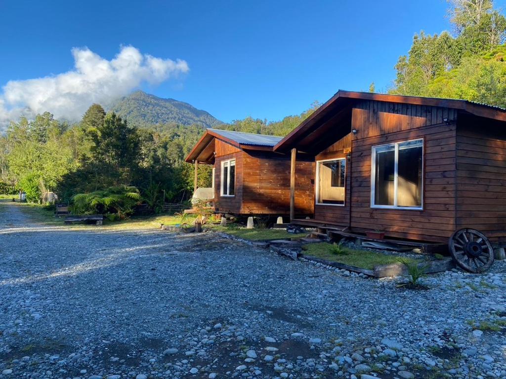 Cabanas & Tinajas Entre Volcanes Hornopiren Zewnętrze zdjęcie